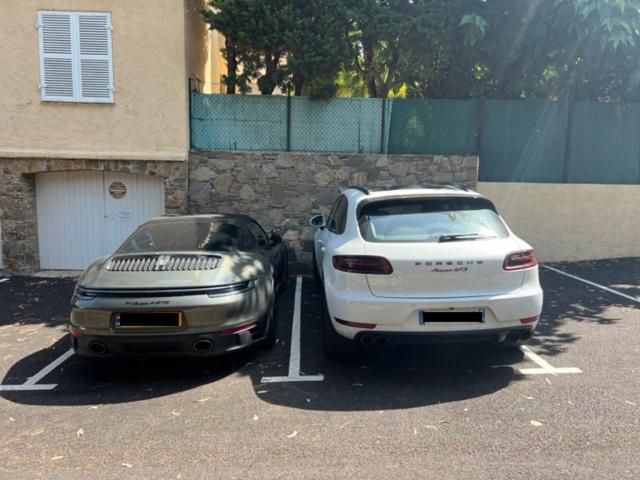 Superbe Appartement Terrasse Et Parking Prive סן טרופז מראה חיצוני תמונה